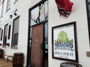 4 Hands Brewing Company storefront